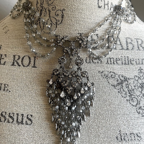 Elegant Crystal & Silver Statement Necklace - Picture 1 of 5